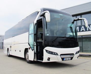 Két új Neoplan Tourliner az Infinitours Kft. flottájában