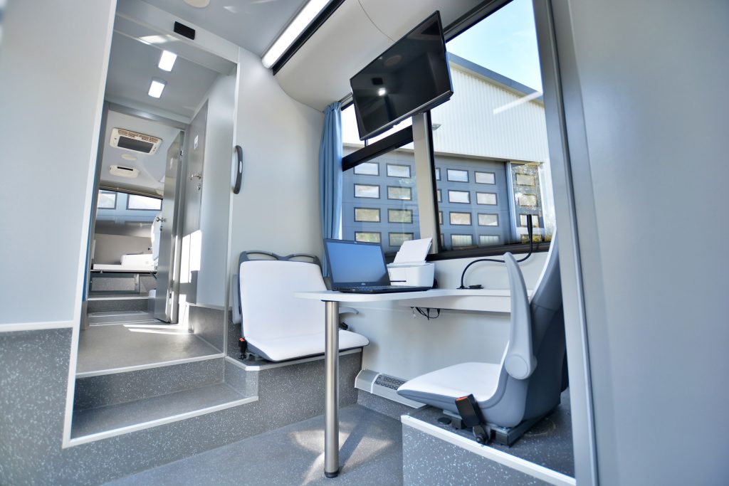 2017 11 13 Credo Econell Medic szűrőbusz 13 Kravtex Kühne Csoport 1