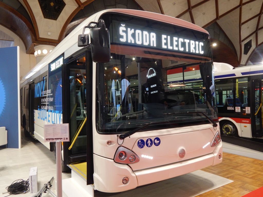 Új elektromos autóbuszt mutatott be a Škoda Electric
