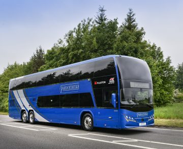 Két új modellel erősít a Plaxton