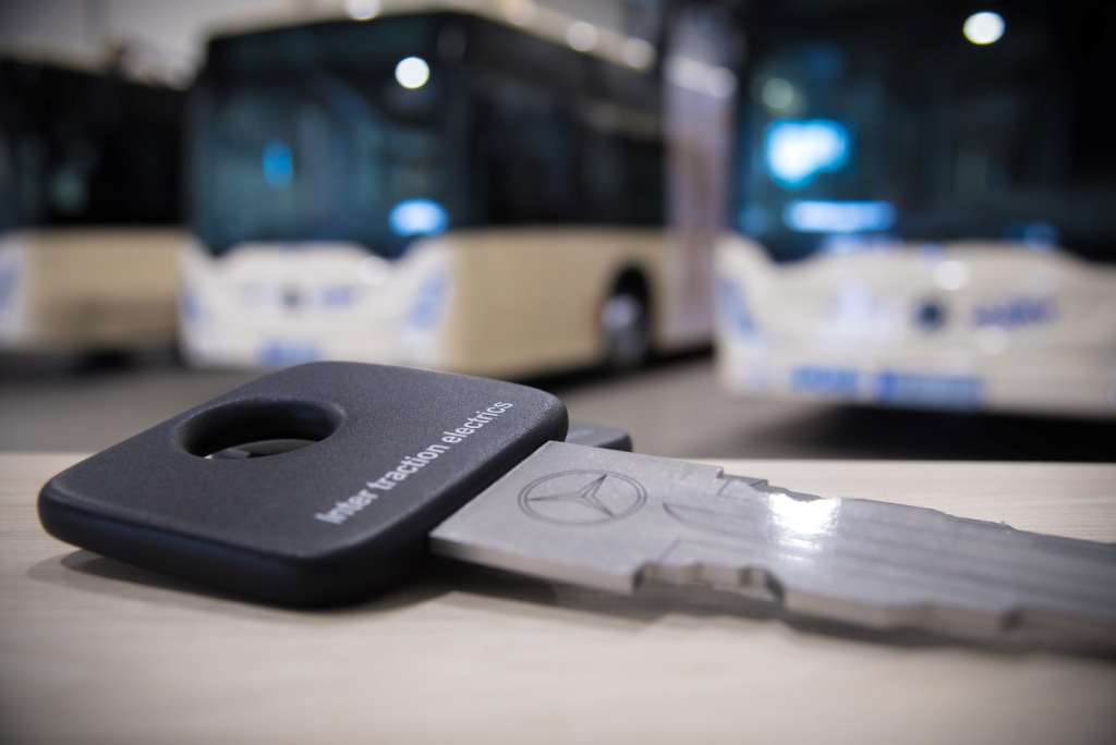 Öt darab Mercedes-Benz Conecto G áll forgalomba a debreceni DKV-nál