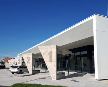 Felavatták Lenti új autóbusz-állomását