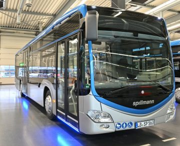 Öt darab egyedi tervezésű Citarót adott át a Daimler