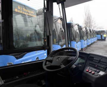 Buszsofőrre támadt egy férfi Budapesten, letartóztatták
