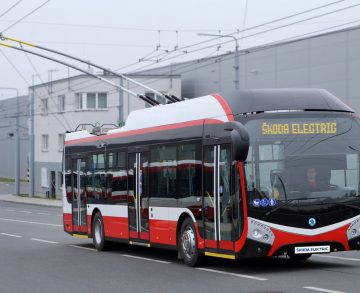 Újabb SOR karosszériás Škoda 32 Tr trolibuszokat vásárol Opava