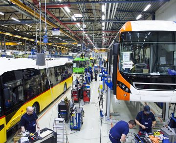 A Solaris, a Volvo és a Scania lengyelországi üzemei még kitartanak