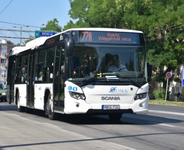 Elektromos alapokra helyezné a kormány a szegedi buszközlekedést