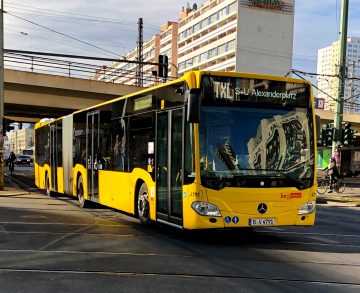 132 darab elővárosi csuklós autóbuszt szerezne be a Volán Buszpark