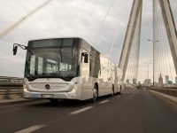 Év végéig kilencven darab csuklós Conectóval frissül az állami buszpark