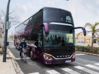 Utólagosan beszerelhető holttérfigyelő rendszert kínál a Daimler