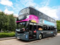 Emeletes ADL-BYD villanybuszokkal zöldít a National Express