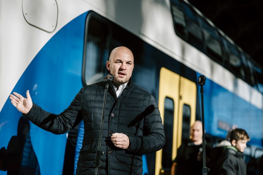 homolya robert mav zrt. elnok vezergazgato a nyugatiban a kiss bemutaton 1