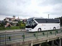 Megérkeztek a Volánbusz legújabb Neoplan Tourlinerei