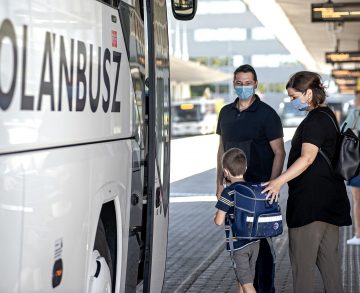 Volánbusz: mától kizárhatók az utazásból azok, akik nem viselnek maszkot
