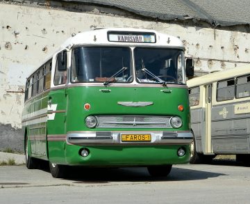 A Volánbusz megújult Ikarus 55-ösével utazhatunk a Medveotthonhoz