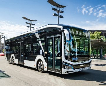 Utasforgalomban is bemutatkozik Budapesten az MAN városi elektromos busza