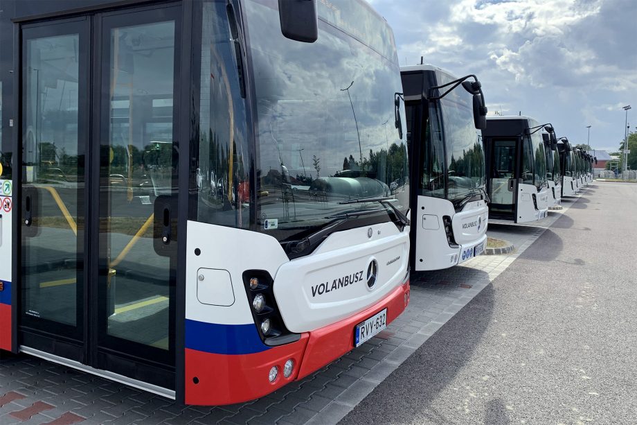 Volanbusz Szekesfehervar Mercedes csuklos 20200923 02