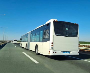 Folyamatosan érkeznek hazánkba a Volánbusz leendő csuklósai