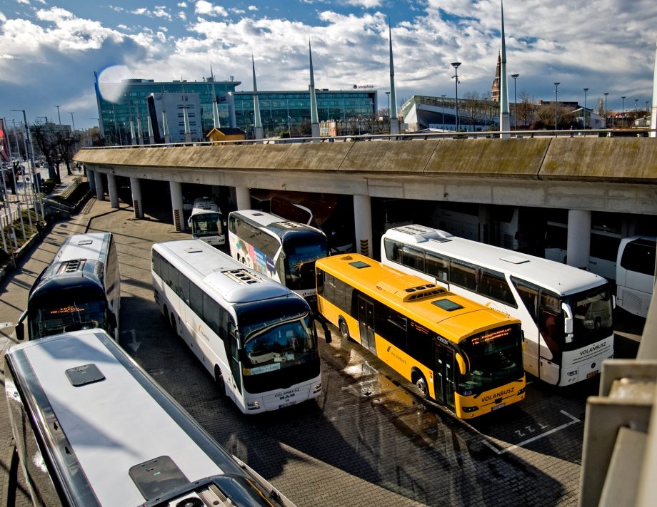 Több mint 20 millió forint értékben váltottak vissza bérleteket