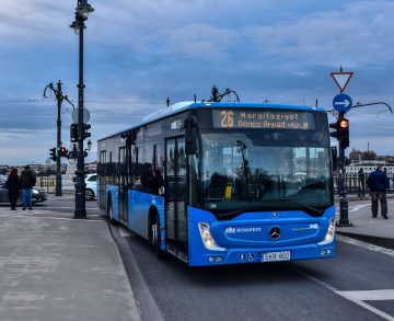 Szóló Mercedes-Benz Conectók álltak forgalomba a fővárosban