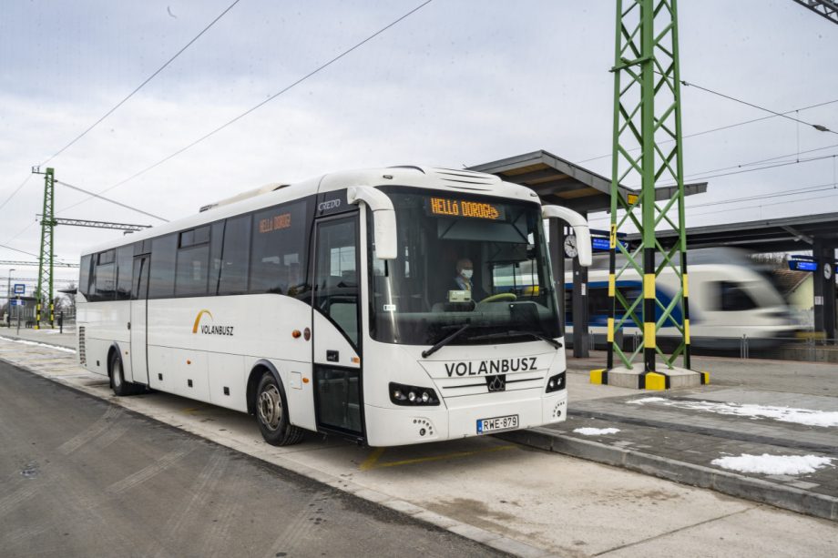 dorog busz vasut allomas szb1155 20210115 1