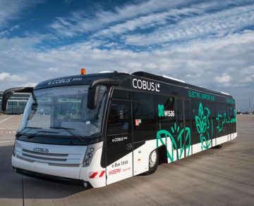 Elektromos COBUS-t tesztelnek Berlin új repülőterén