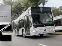 Közösen gyártana Euro VII-es motorokat a Daimler és a Cummins