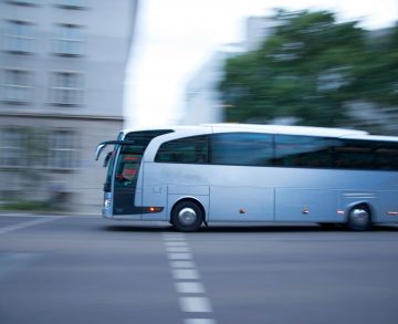 Hétfőtől fokozottan ellenőrzi a teherautókat és az autóbuszokat a rendőrség