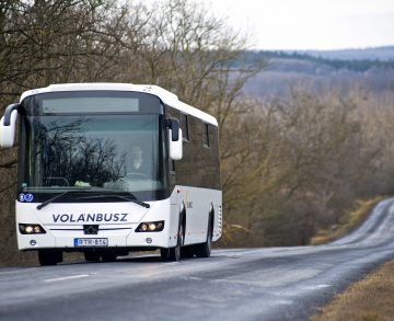 Tanszünetes menetrendet léptet életbe a Volánbusz a dél-dunántúli régióban