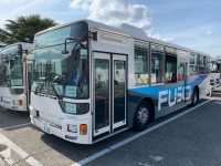 Szellőzést segítő esőfogót kínál városi buszaihoz a Mitsubishi Fuso