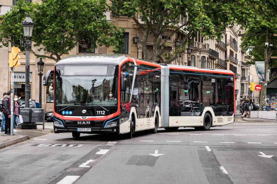 Barcelonában is megkezdődnek az MAN elektromos csuklósának „nyúzópróbái”
