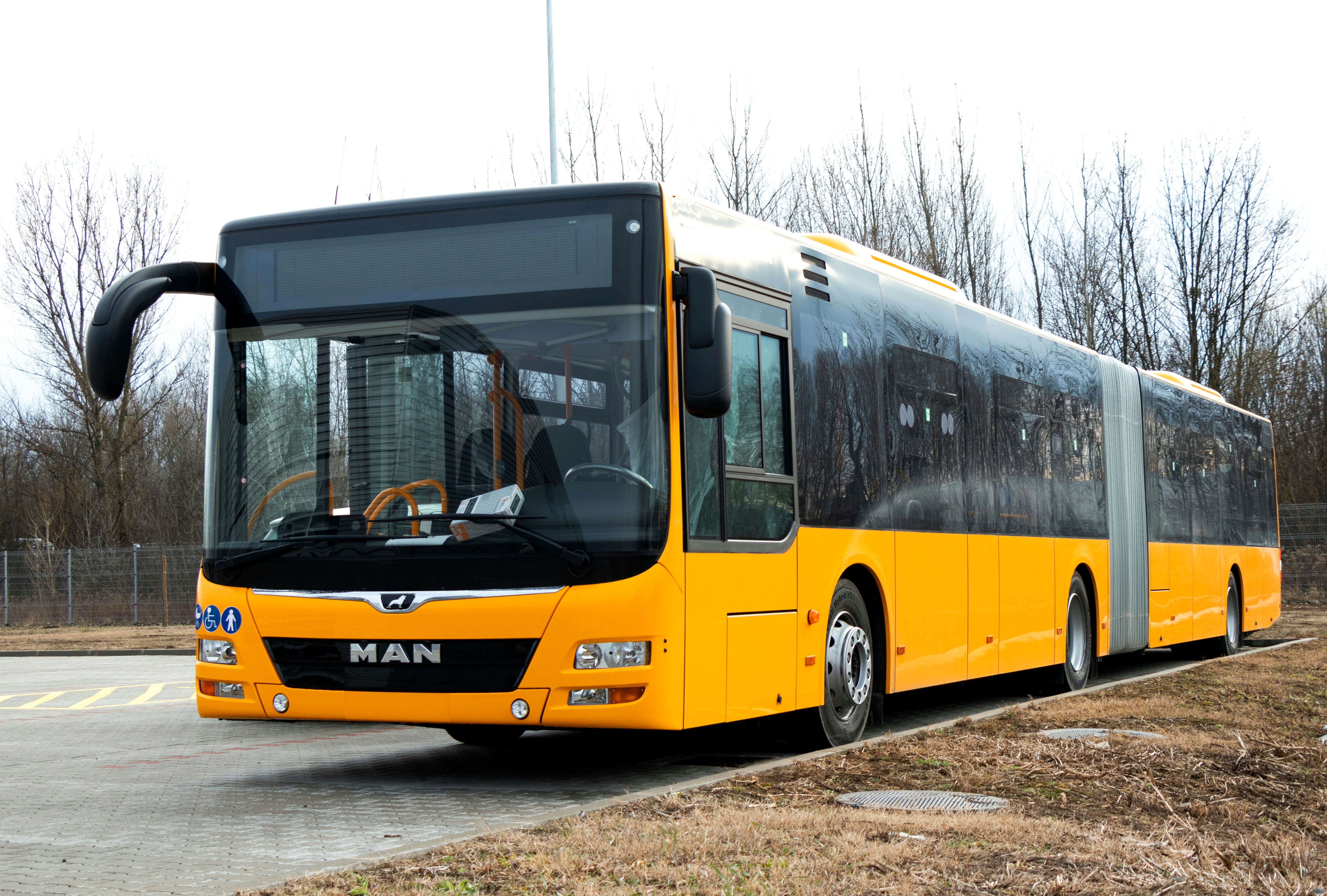 Akár már májusban forgalomba állhatnak az új MAN csuklósok a Volánbusznál