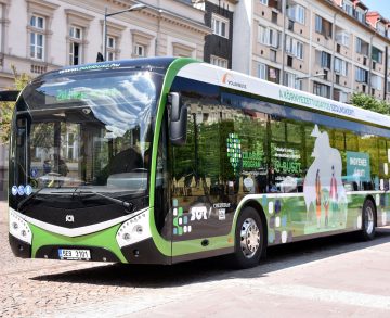 Június 20-ig elektromos SOR-t tesztel Szolnokon a Volánbusz