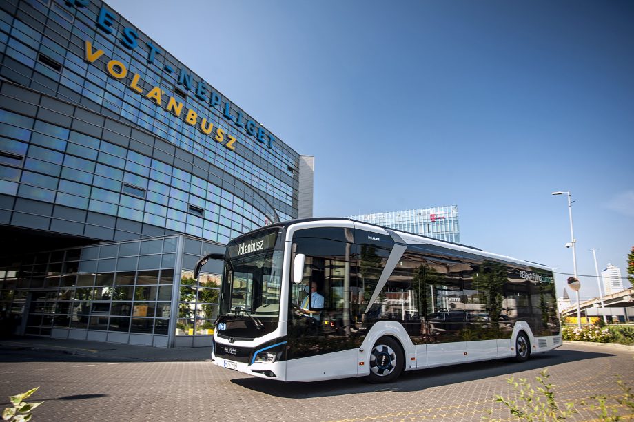 Száz darab elektromos autóbusz beszerzését indította meg a Volánbusz