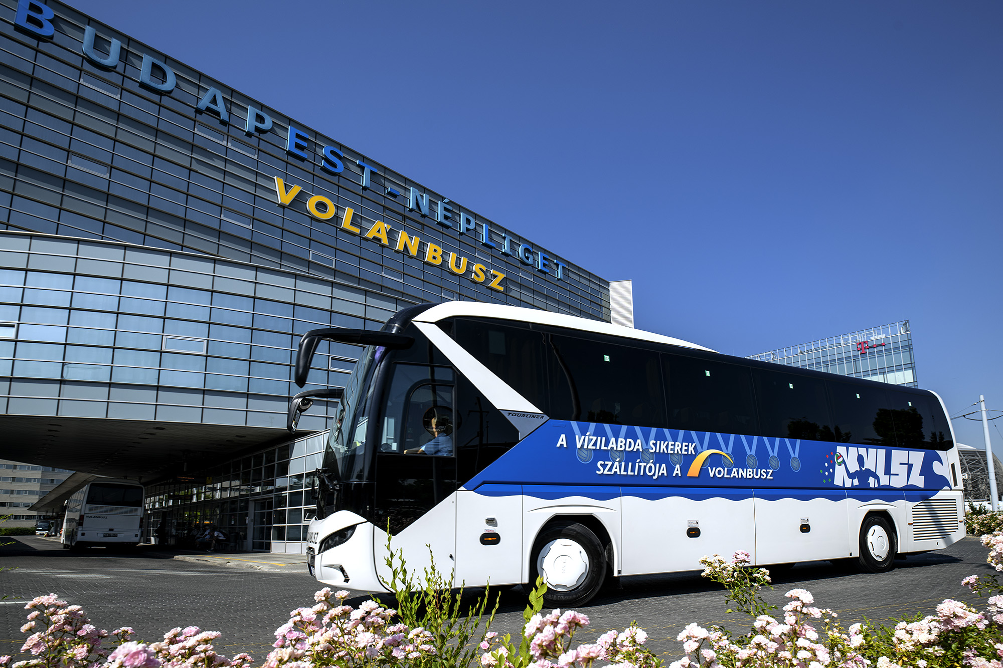 A magyar vízilabda-válogatott is a Volánbusszal utazik