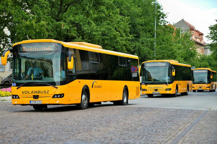 Megkezdődtek a Credobus Econell átadások