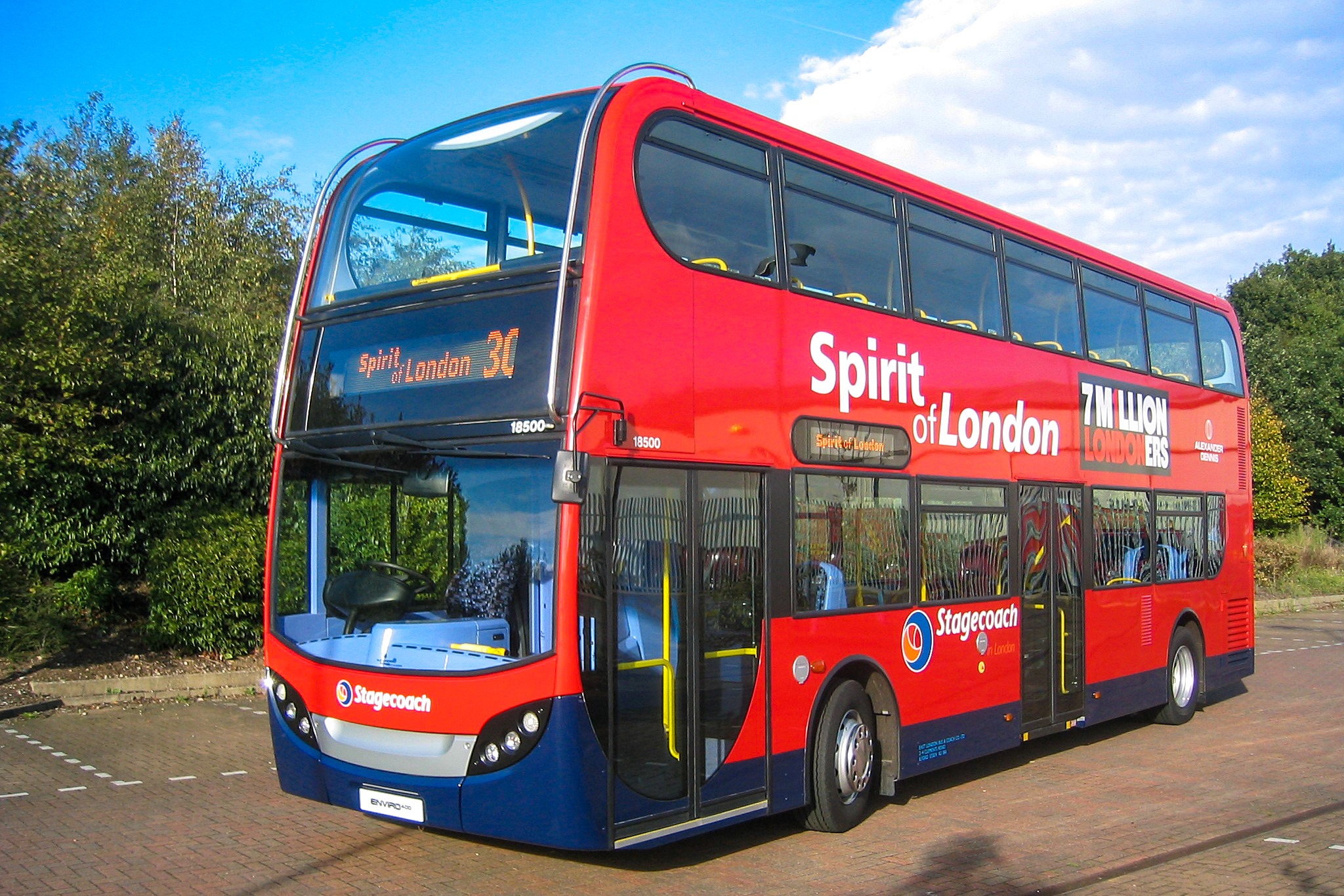 Péntek esti érdekesség: Alexander Dennis Enviro400 "Spirit of London"