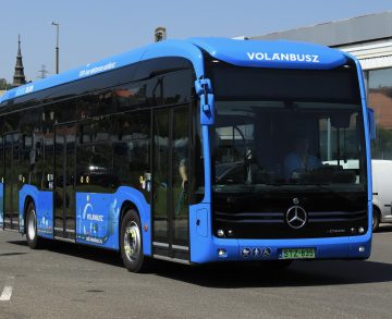 A budapesti Mercedes-Benz eCitarók részletei, első kézből!