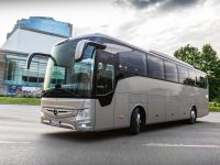 Teherautó- és buszgyártó részlegének 35%-át tartaná meg a Daimler AG