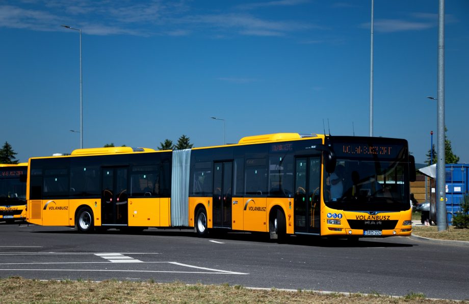 Megérkezett az összes MAN csuklós a Volánbuszhoz