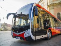 Villany- és hidrogénbuszokat szerezne be Pozsony