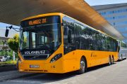 Volvo Buses: 2021 negyedik negyedévében 50 darab 8900-ast adunk át a Volánbusznak
