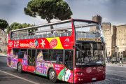 Egyelőre maradhatnak az Euro 3-as és 4-es besorolású városnéző buszok Róma utcáin