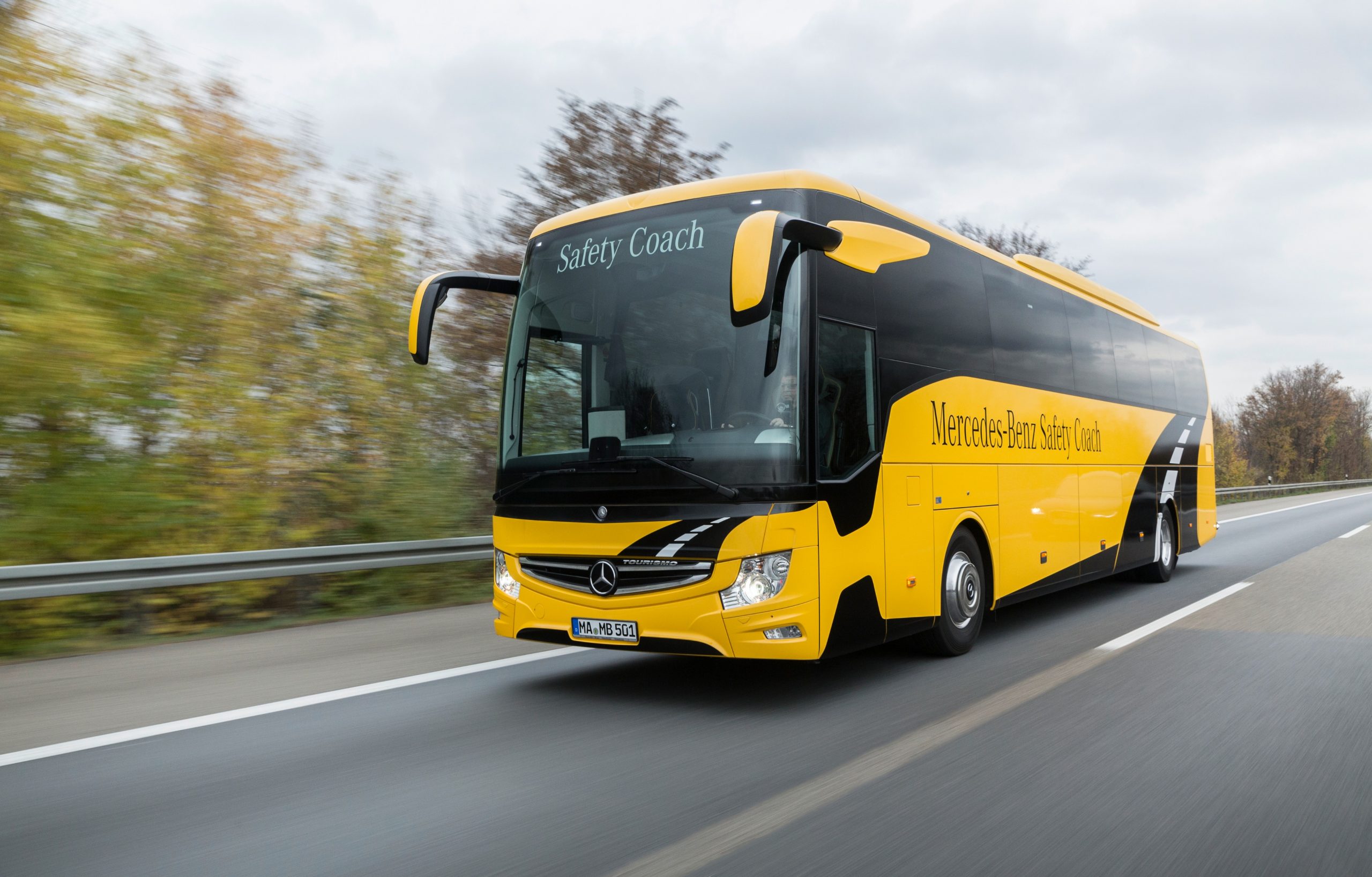 Megszületett a döntés, tőzsdére viszik a Daimler teherautó- és buszgyártó részlegét