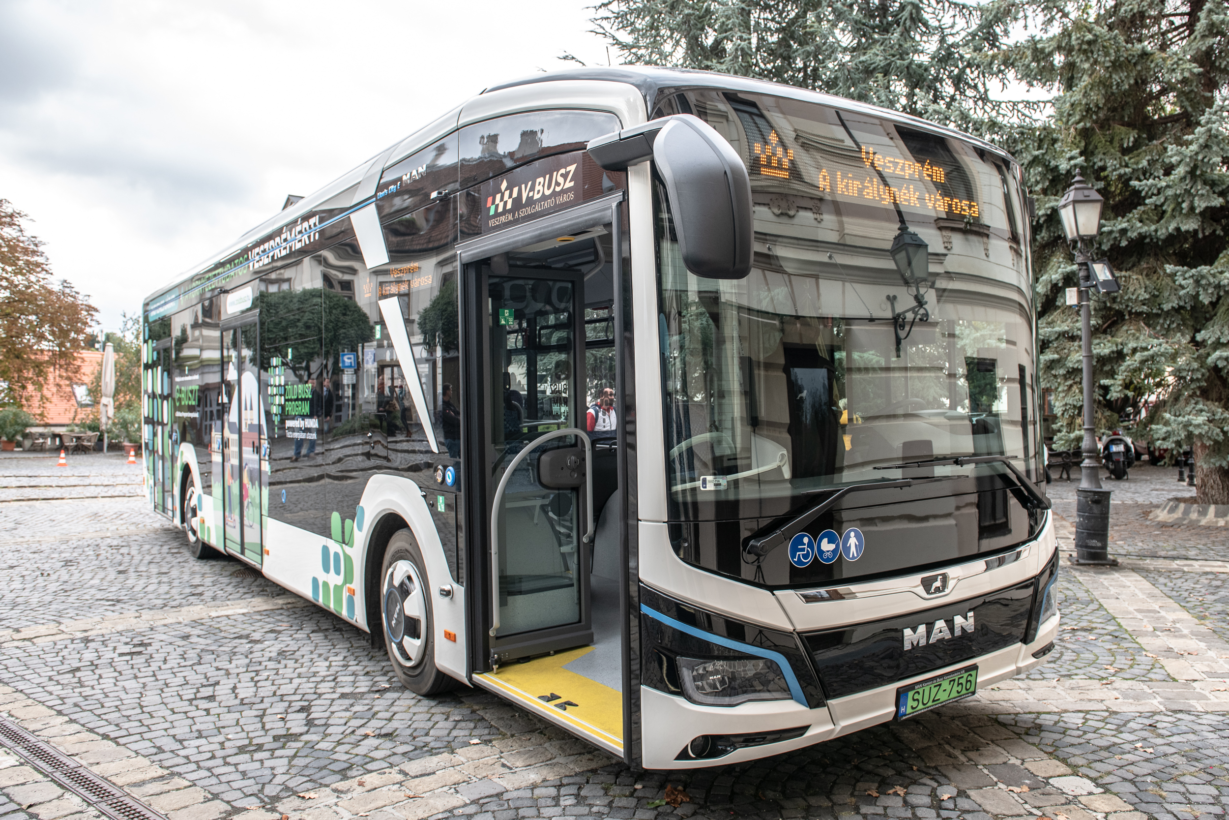 Október végéig lehet kipróbálni az MAN villanybuszát Veszprémben