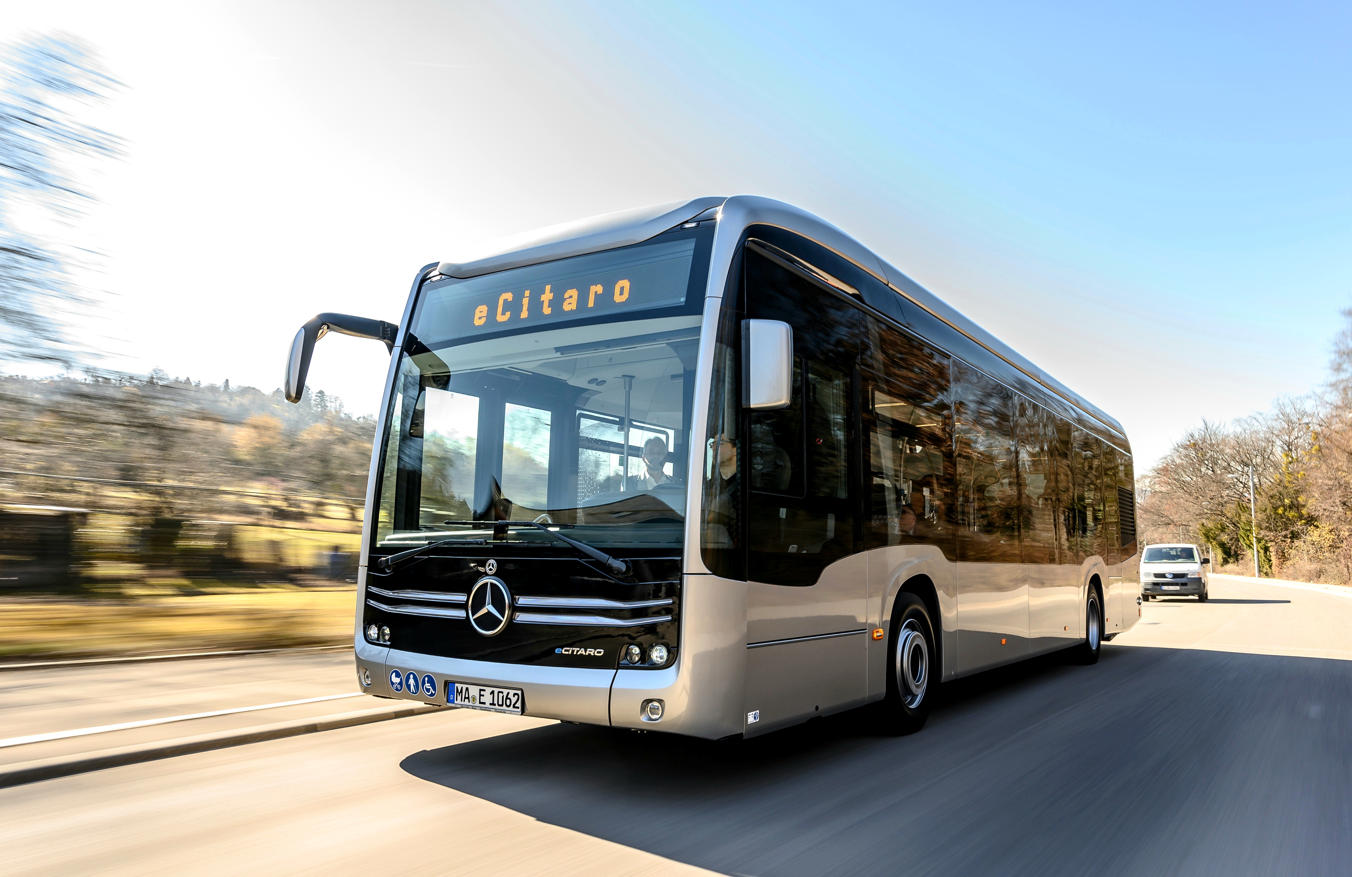 Mercedes-Benz eCitarót tesztel Pécsen a Tüke Busz