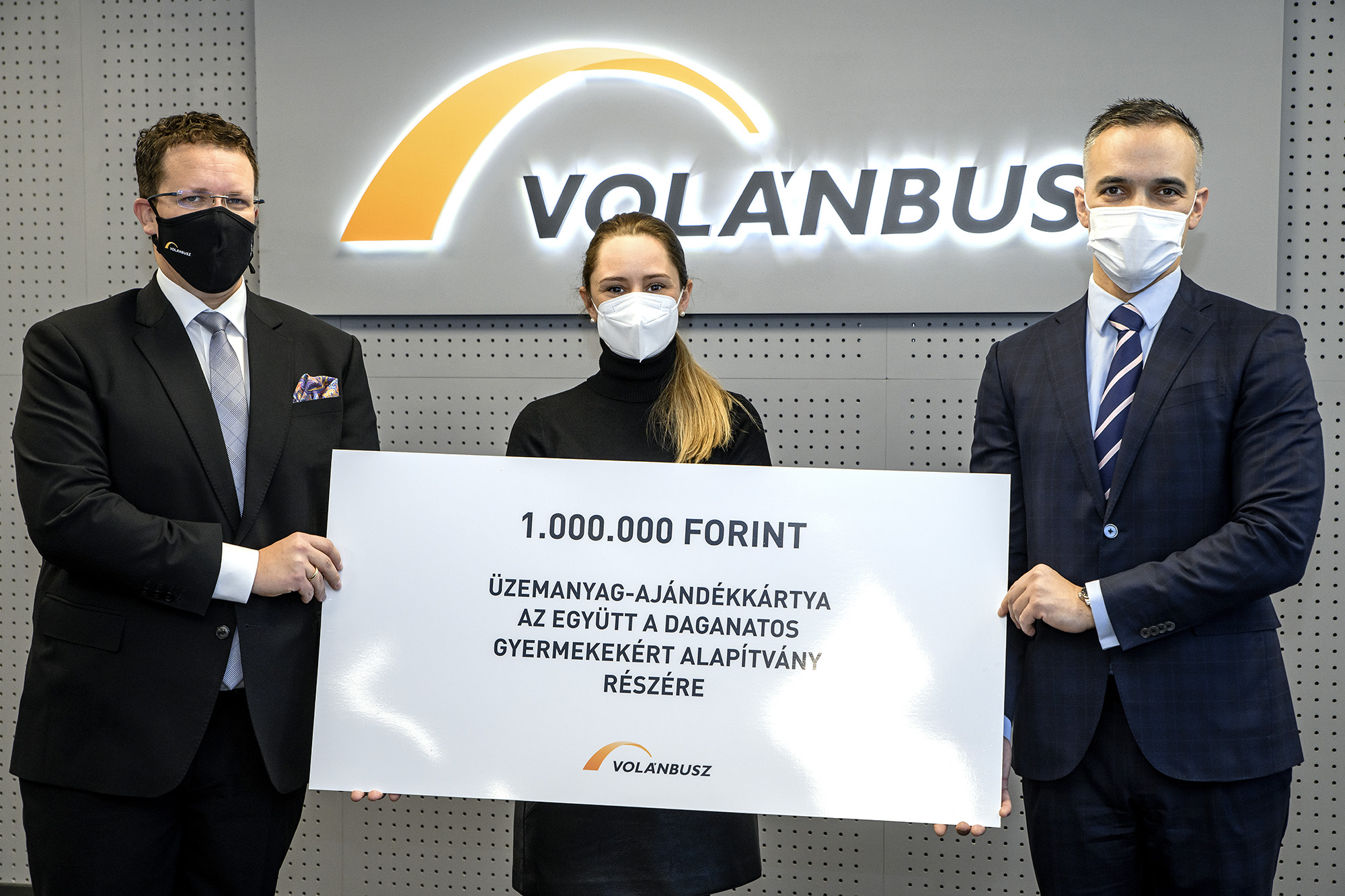 Volanbusz MOL multipontok adomanyozas 20211221 06 Egyutt a Daganatos Gyermekekert Alapitvany