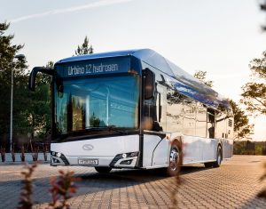 Történelmi pillanat: Solaris hidrogénbuszt tesztelnek hazánkban!