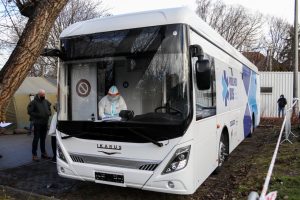 Utazó klinikával segítette ki az Ikarus az OMSZ-t Székesfehérváron