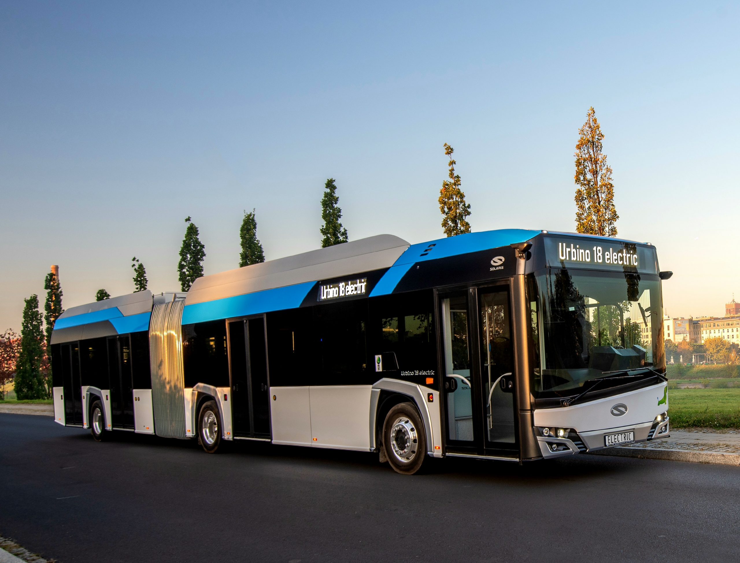 A Solaris 30 csuklós Urbino Electricet szállít Dortmundba